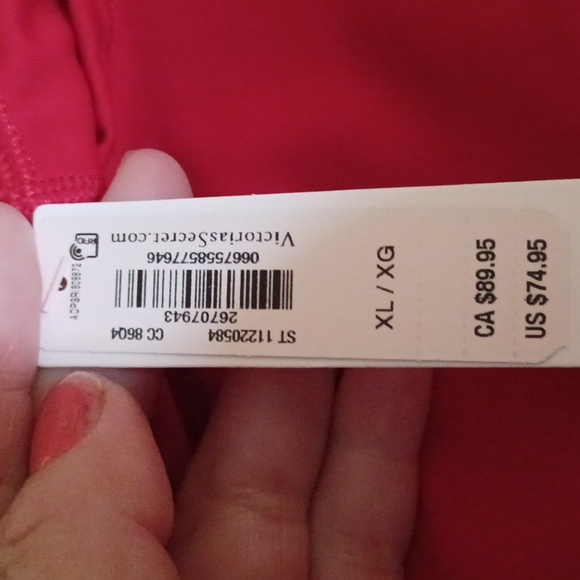 Victoria Secret red leggings - Picture 5 of 5